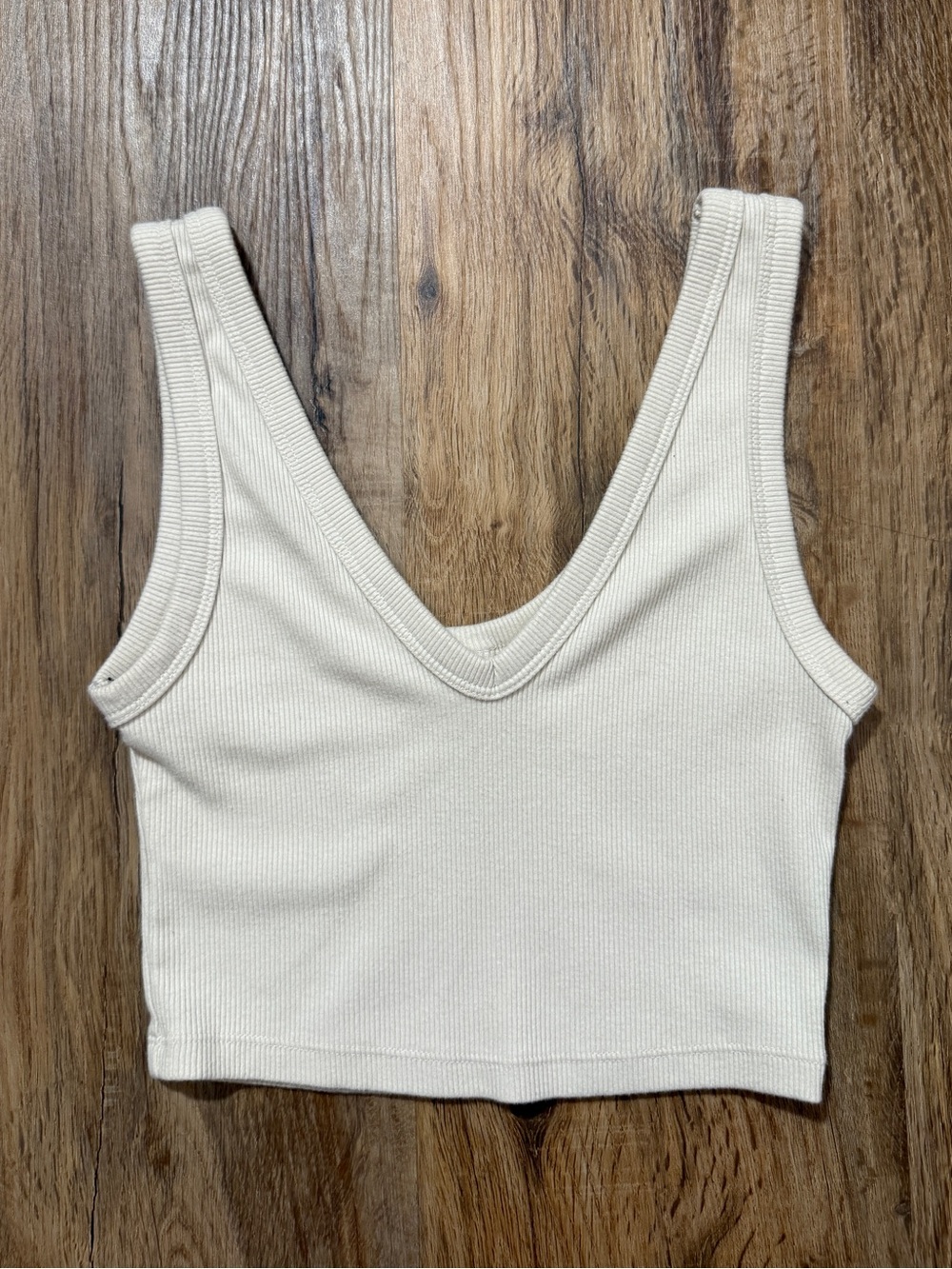 Wild Fable Ribbed Cream V-Neck Cropped Tank Top XS